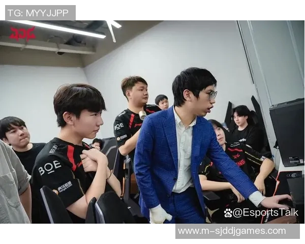 深入分析TES与JDG比赛中的团队协作与战术执行细节