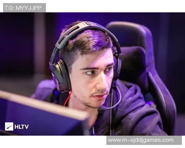 FPX在CSGO比赛中的技术争议引发热议玩家和专家各抒己见